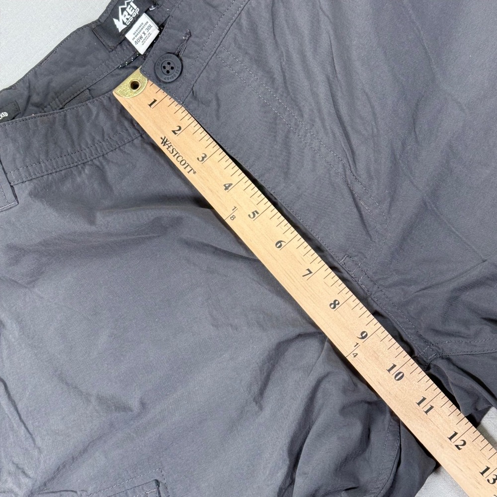 REI Co-op Convertible Cargo Pants Mens Size 40x30 Zip Hiking Travel Outdoor Gray - Picture 6 of 12